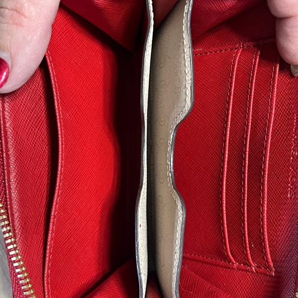 Michael Kors Zip Around Women’s Wallet Red‎ Leather 3.5” X 5.5” EUC - Picture 3 of 6
